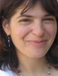 Einat  Aharonov 