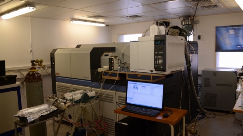 HR-MC-ICP-MS  (Neptune Plus - Thermo)